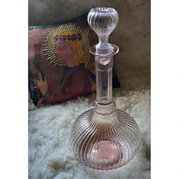 Empoli Pink Genie Bottle Decanter with Stopper - Picture 6 of 10